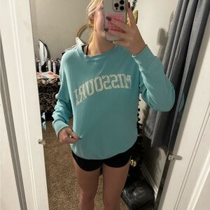 Cute teal Missouri crewneck!